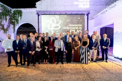 La Asociación Empresarial de Pilas celebra 30 años con gala de reconocimientos