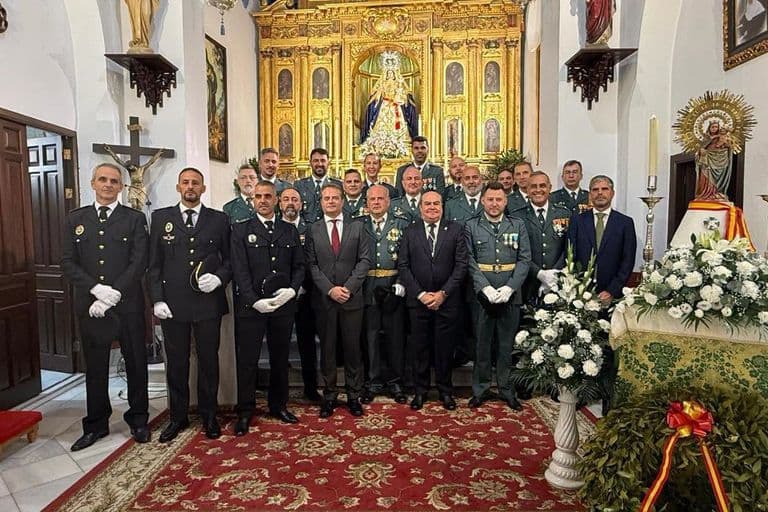 Palomares del Río celebra misa a la Virgen del Pilar con presencia municipal