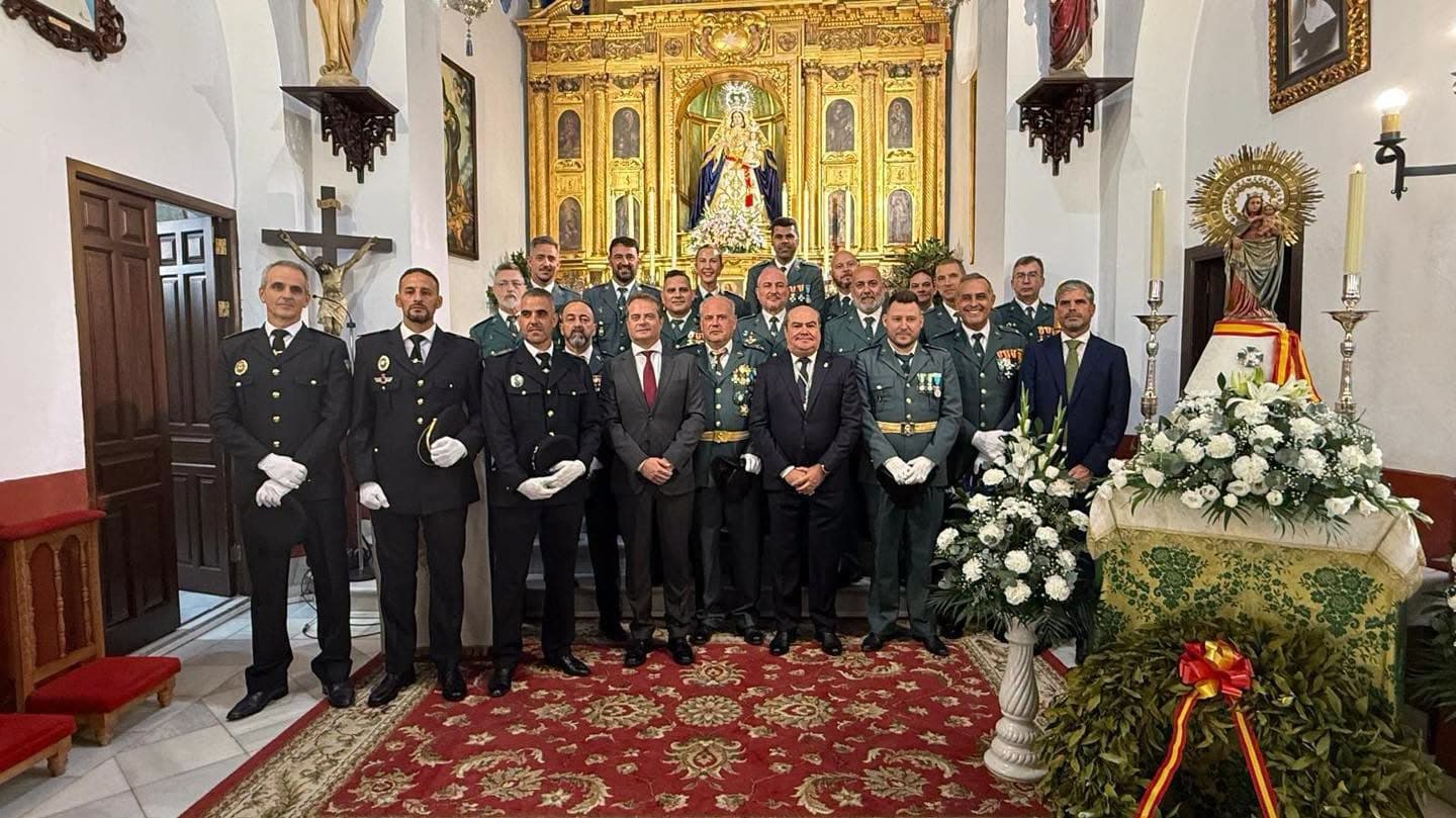 Palomares del Río celebra misa a la Virgen del Pilar con presencia municipal