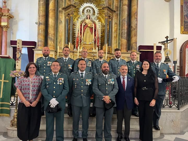 Misa en La Puebla del Río honra a la Virgen del Pilar y a la Guardia Civil