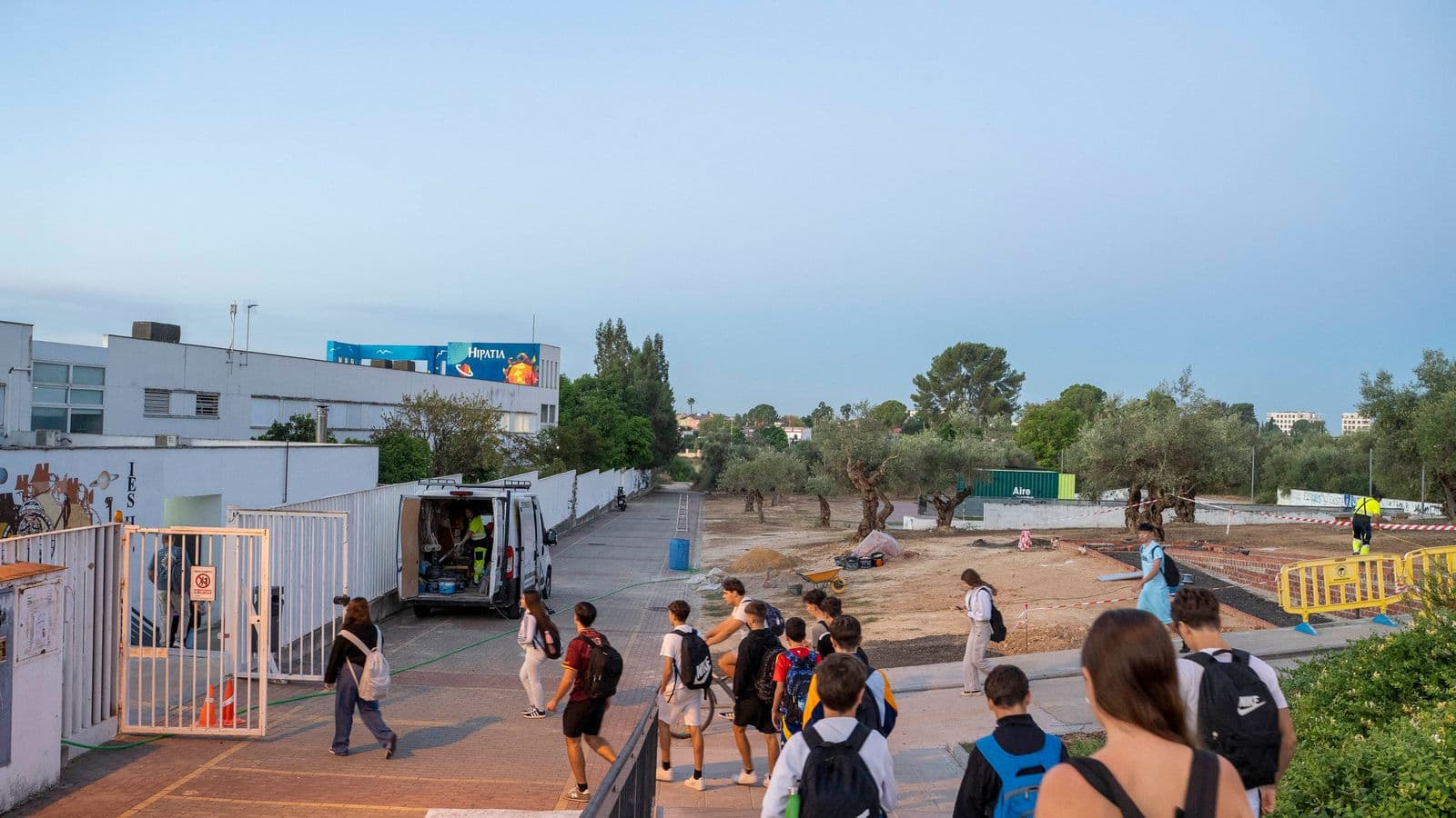 Mairena del Aljarafe concede licencia para las aulas del IES Hipatia