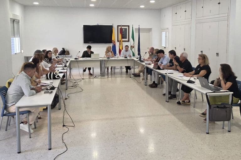 El Ayuntamiento aprueba 170.000 euros para reformar el Centro de Pensionistas Colón