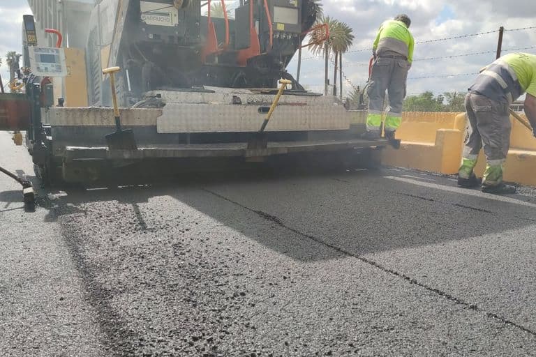 Espartinas licita la sexta fase del plan de reasfaltado con 1,2 millones de euros