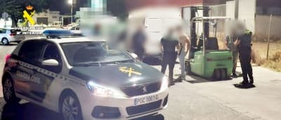 Dos detenidos por robo continuado de productos alimenticios en Sanlúcar la Mayor