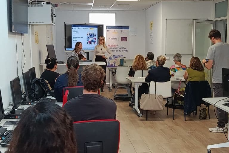 Taller de inteligencia artificial para impulsar negocios locales en Gelves