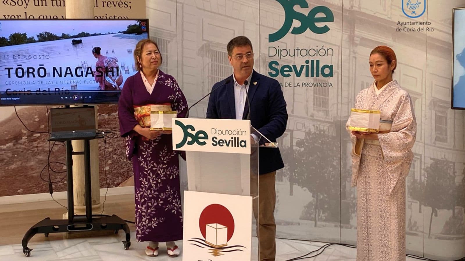 Coria del Río celebra la Ceremonia Tōrō Nagashi el 15 de agosto con linternas flotantes