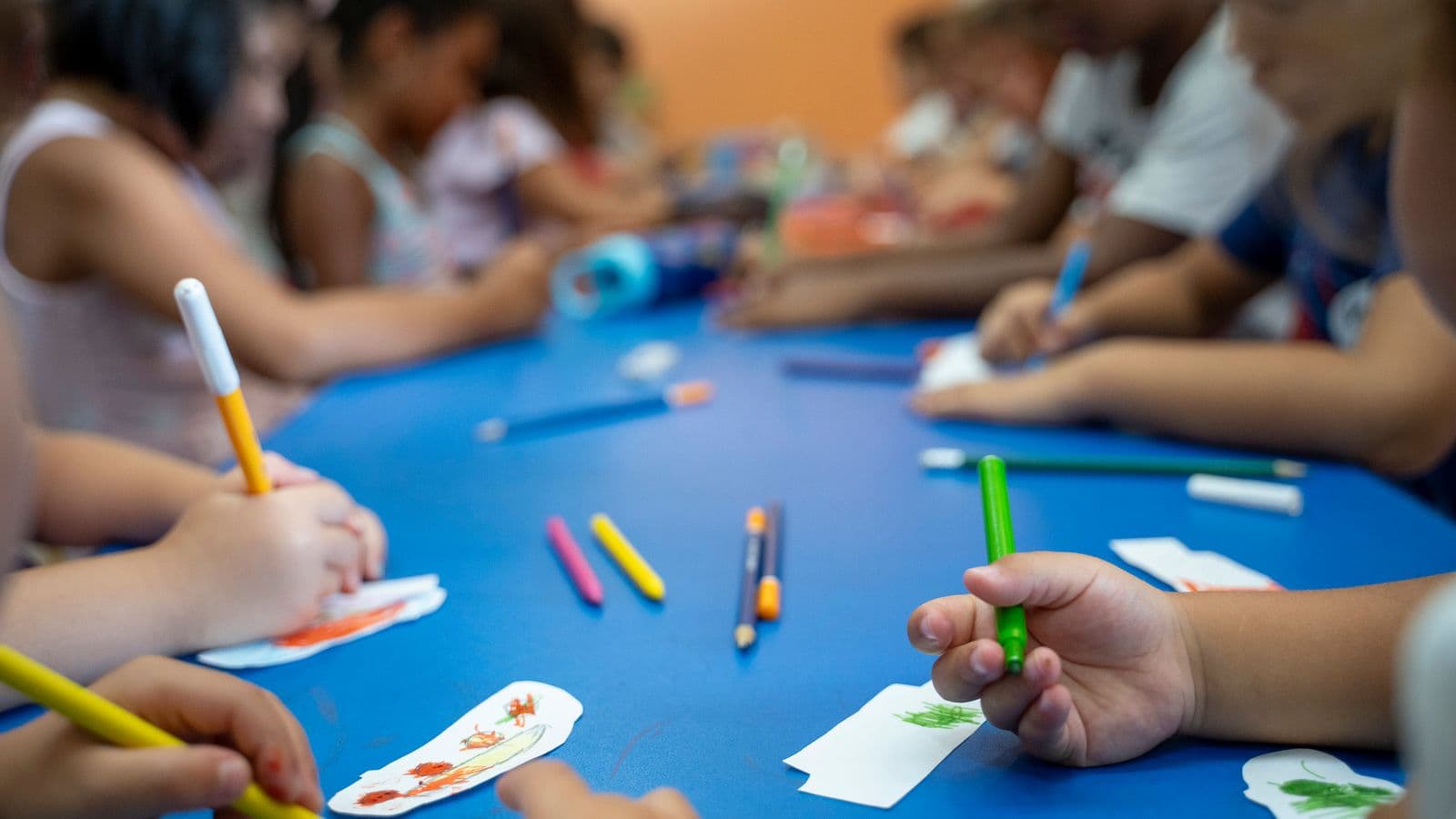 El Ayuntamiento de Mairena del Aljarafe otorgará ayudas de hasta 60 euros por estudiante