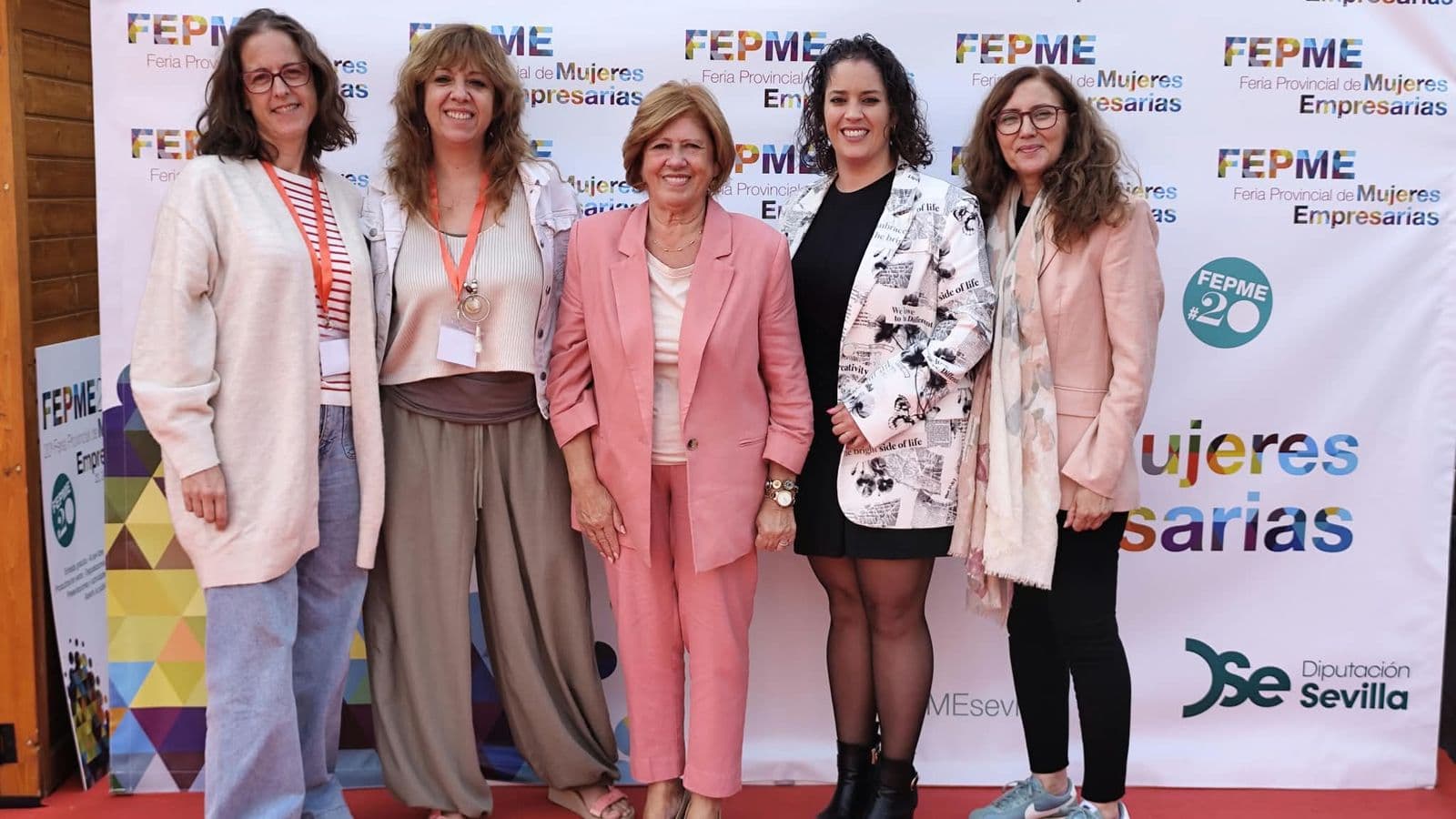 Empresas de Gelves dan visibilidad en la XX Feria Provincial de Mujeres